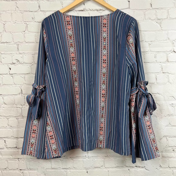 LC Lauren Conrad Blue Stripe Tie Bell Sleeve Blouse XL - Picture 2 of 6